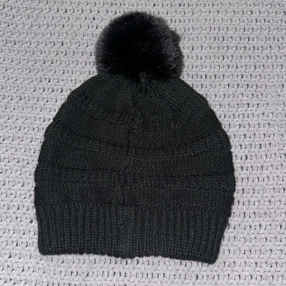 Black Pom Pom Hat Winter‎ Beanie - Picture 2 of 3